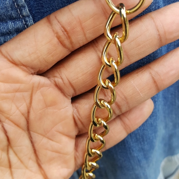 Jessica Simpsons lavender crossbody bag - Picture 3 of 7